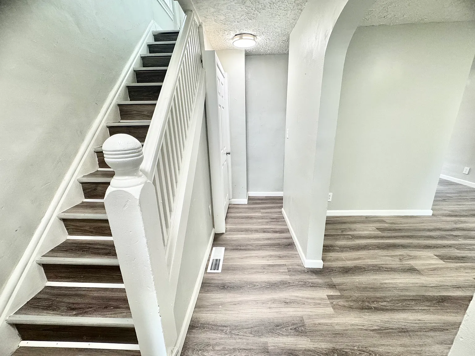 3 bed, 1185 sqft, $1,500 — Photo 2