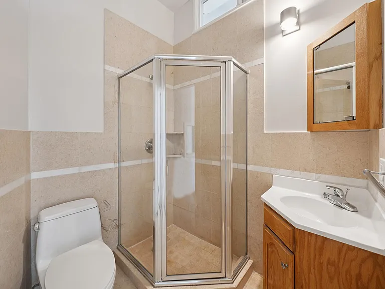 65 Guerrero St #5 — Photo 13