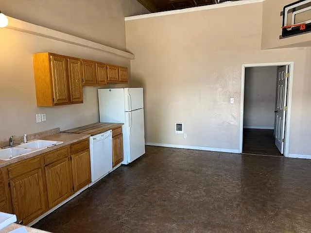 722 Main St #5