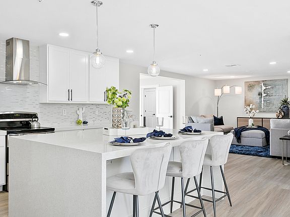 5th image of 3514 N 63rd Pl
