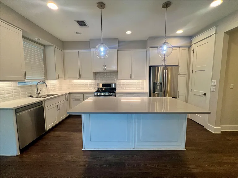 6515 Davis Ln #10 — Photo 5