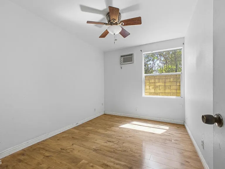 1634 Orange Tree Ln #ADU — Photo 5