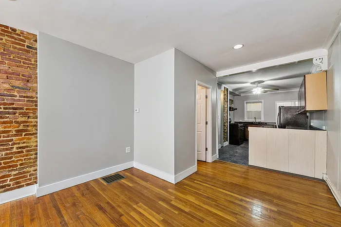 2503 McCulloh St — Photo 10