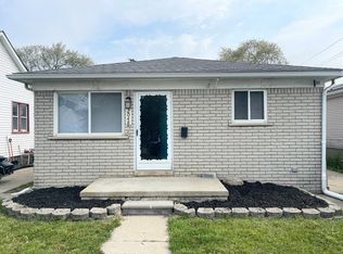 2048 Reo Ave, Lincoln Park, MI
