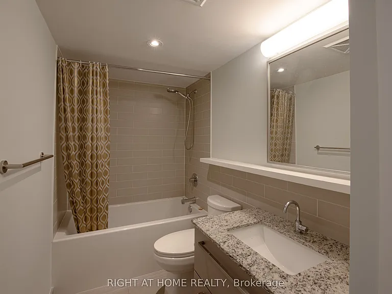 118 Varna Dr #101 — Photo 24