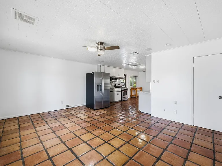 8639 E Virginia Ave — Photo 15