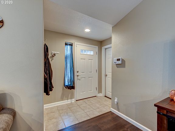 4th image of 87595 Halcyon Dr