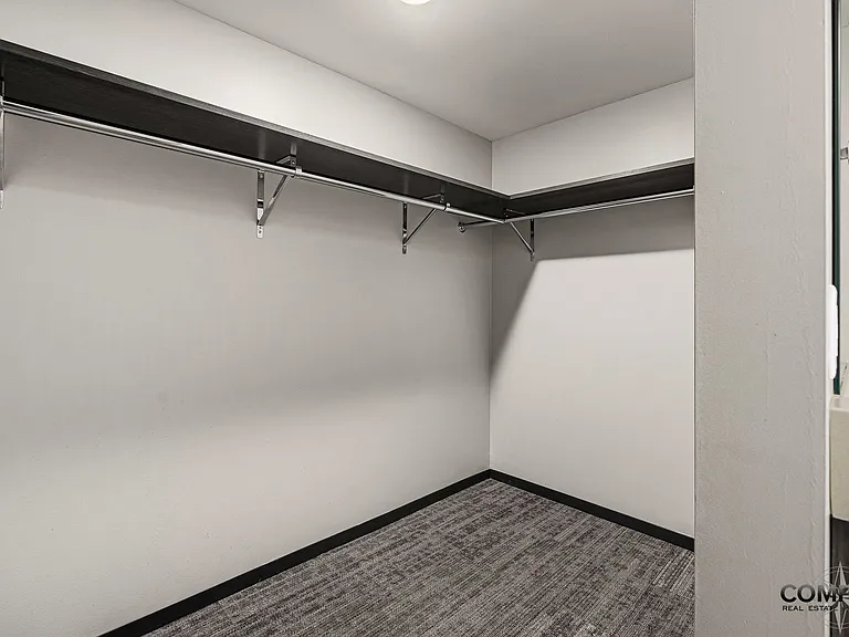 The Howard Apartments — Photo 52