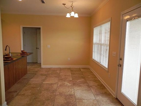3rd image of 200 W Sommer Oak Dr