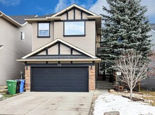 195 W Chapalina Ter SE, Calgary, AB T2X 3X3