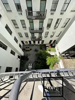 Rented by A Space Realty NY LLC | media 8