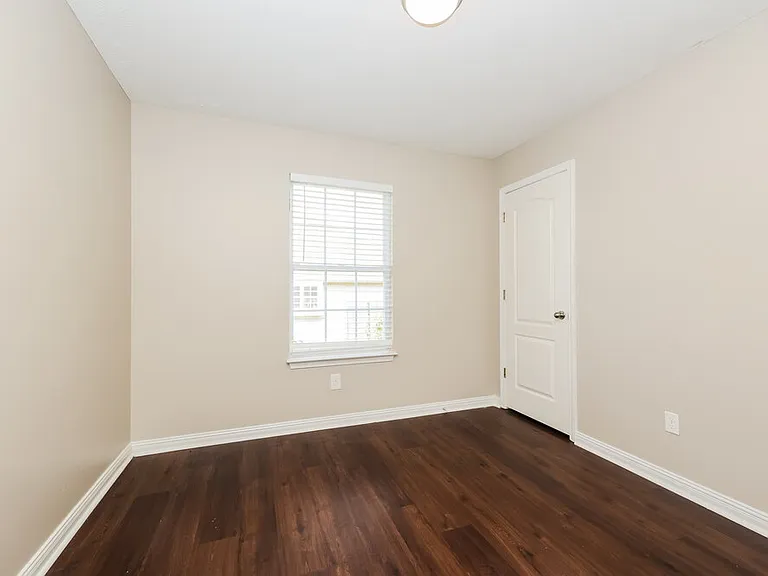 373 Davids Way — Photo 11
