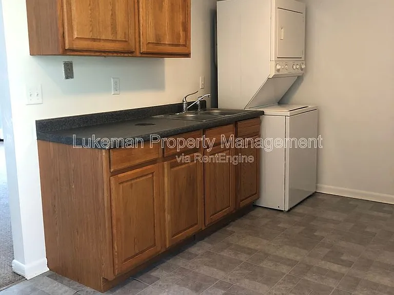 730 Pioneer St #2 — Photo 4