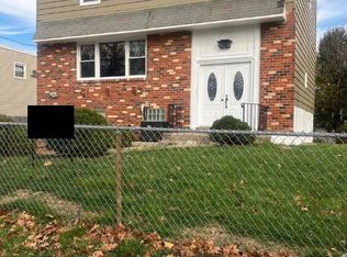 2085 Red Lion Rd, Philadelphia, PA 19115