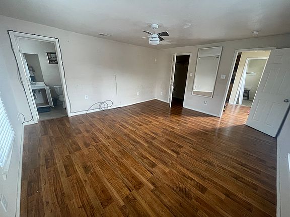 5th image of 7203 Hillsboro St
