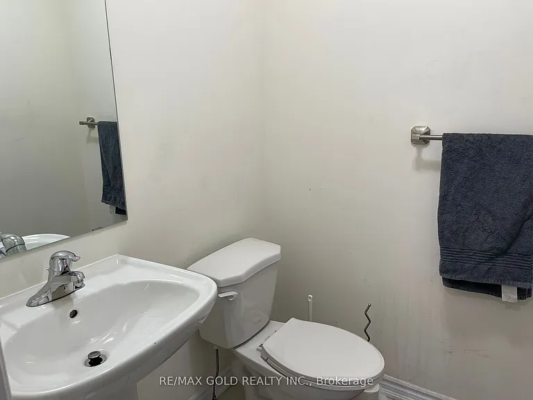 537 Veterans Dr — Photo 26