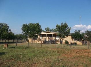 703-705 Nockenut Rd, Seguin, TX 78155