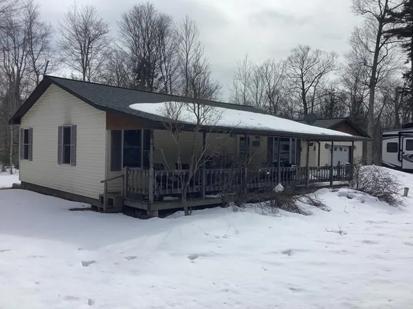 823 Town Line Rd, Washington Island, WI 54246