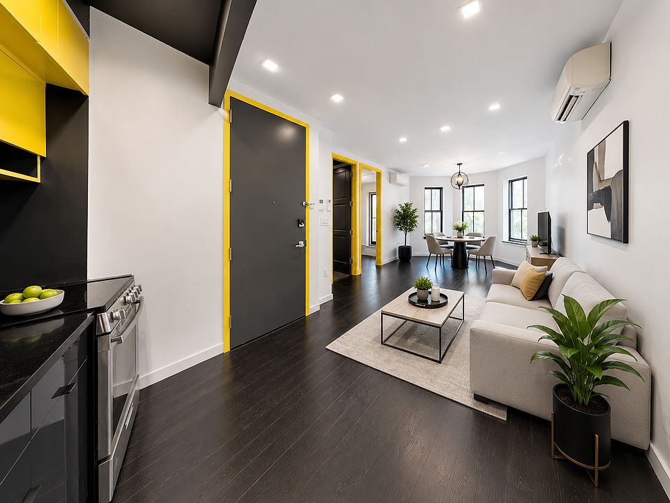 1st image of 1294 Park Pl #3R
