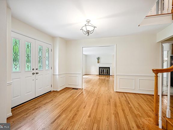 4th image of 10904 Haislip Ct