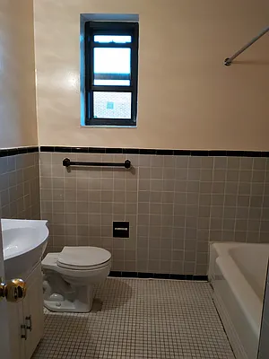 Rented by EZ Sell Realty | media 11