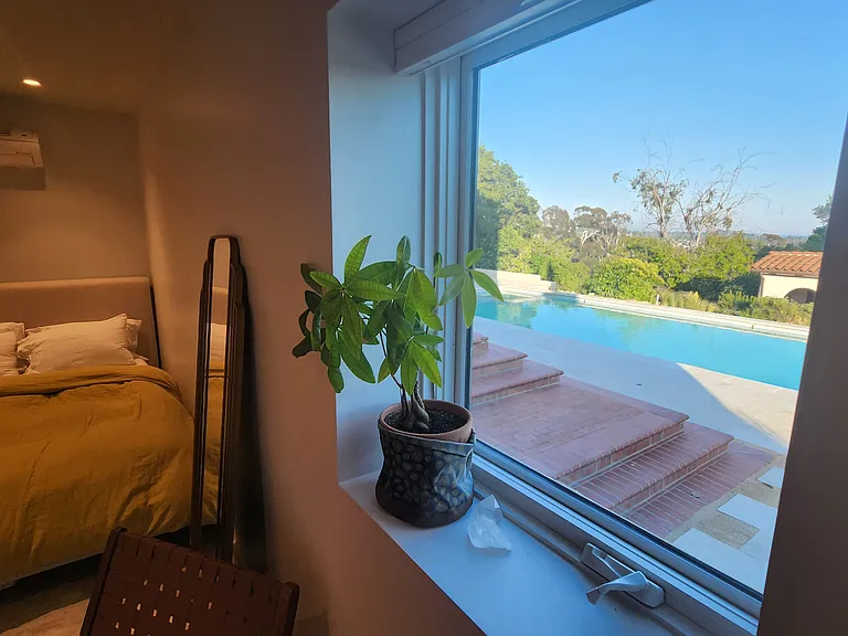 800 E Micheltorena St #B — Photo 8