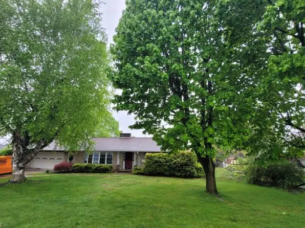 302 Maple St, Martinsburg, PA 16662