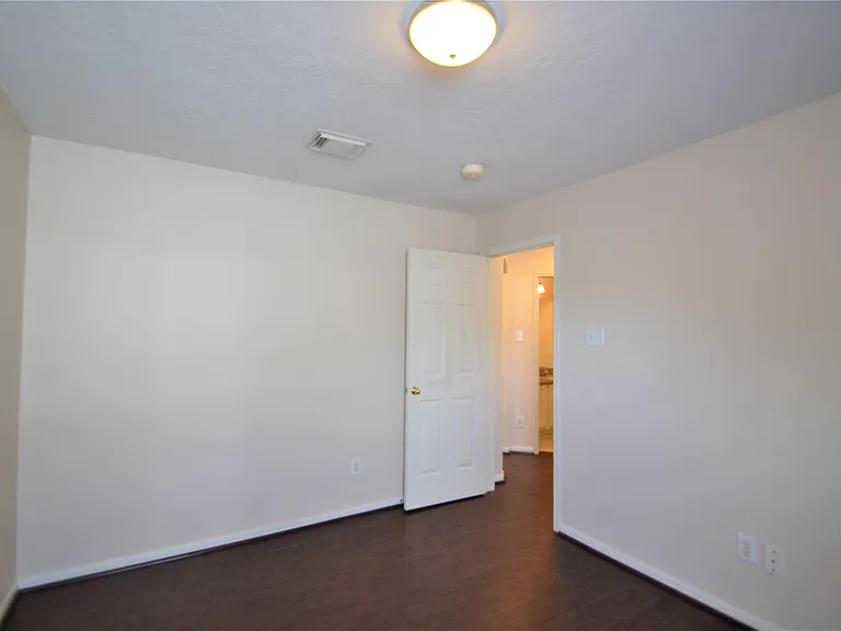 5007 Bellmead Dr — Photo 35