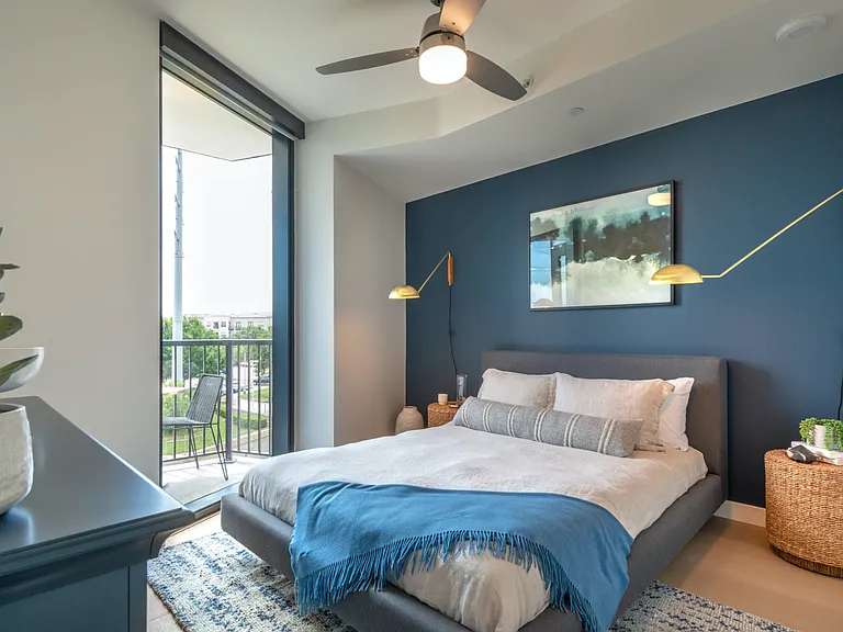 Eastline Residences — Photo 29
