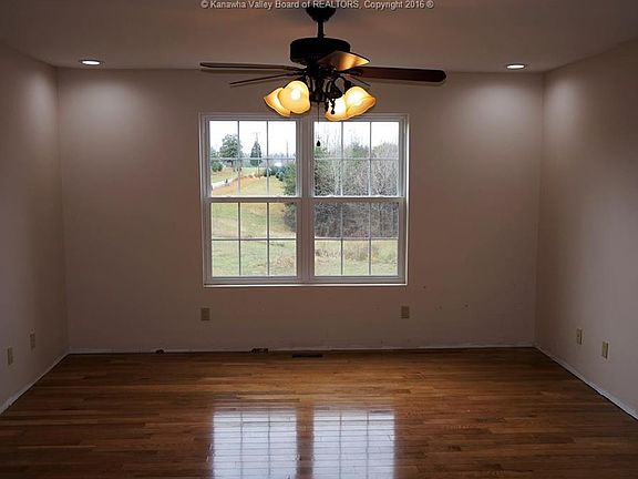5th image of 3 Wallace Dr