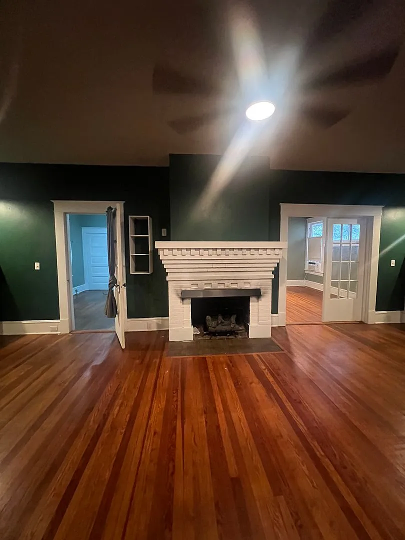 Historic Highland Beauty WITH Garage Apartment! — Photo 2