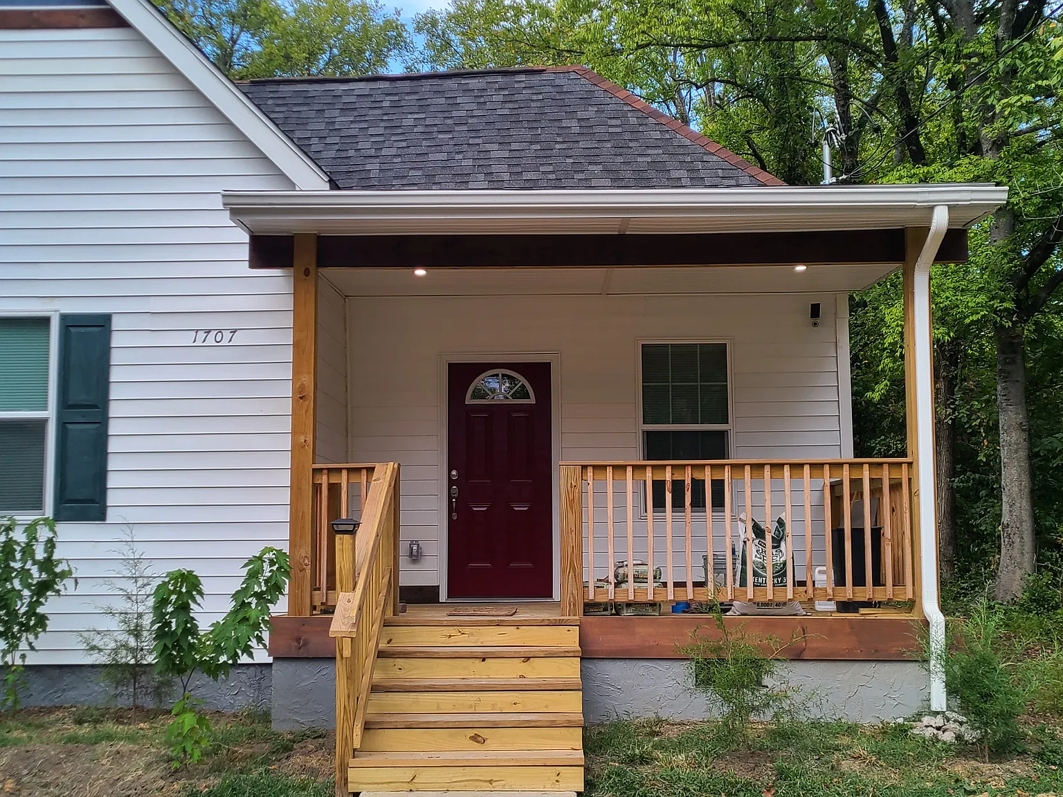 3 bed, 980 sqft, $1,695 — Photo 2