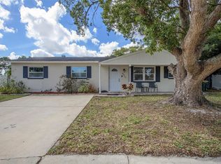 8374R 81st Ct, Seminole, FL 33777