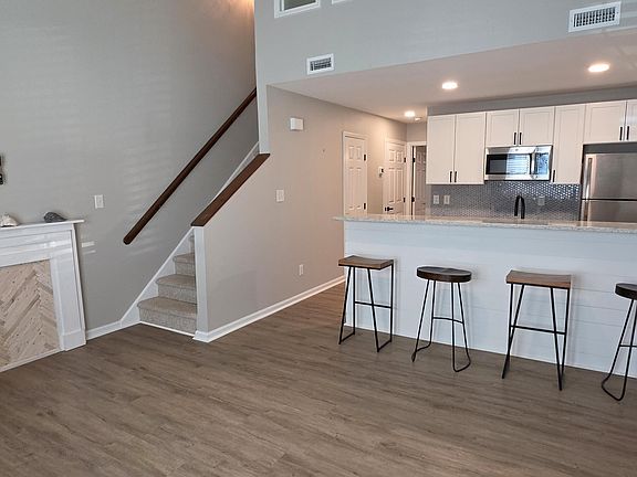 4th image of 110 Crystal Pines Court