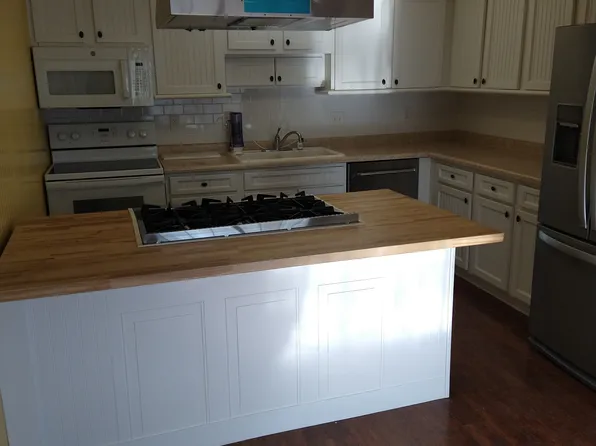 20245 Independence Dr Unit B, Brookfield, WI 53045