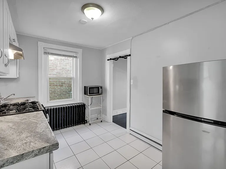 1409 W Linden St — Photo 10