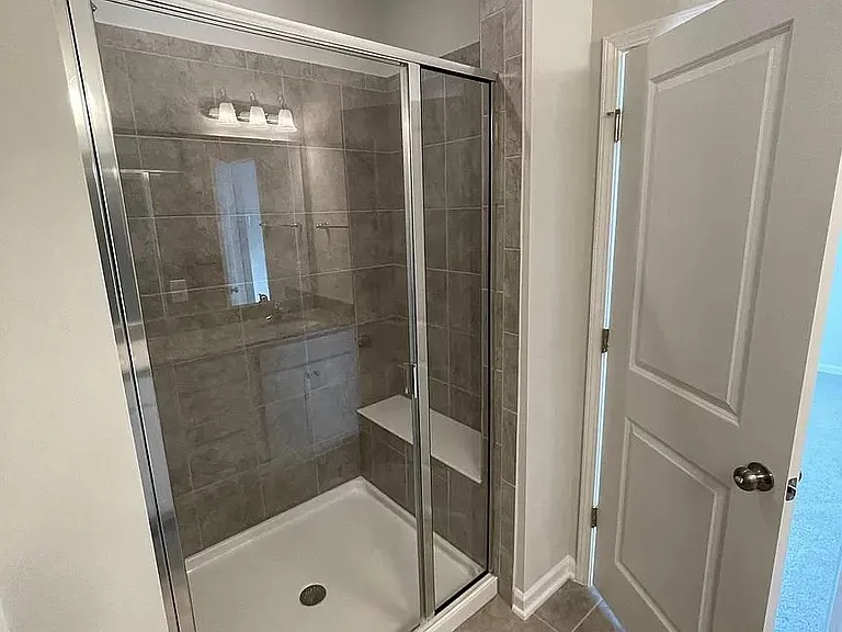 1049 Islip Pl — Photo 38