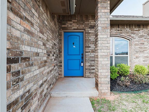 3rd image of 4701 Apatite Bluff Dr