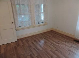 14 Greenwood St, North Smithfield, RI 02896