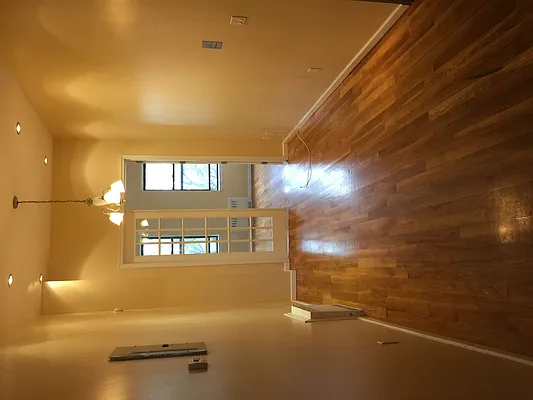 Rented by Brooklyn Group | media 21