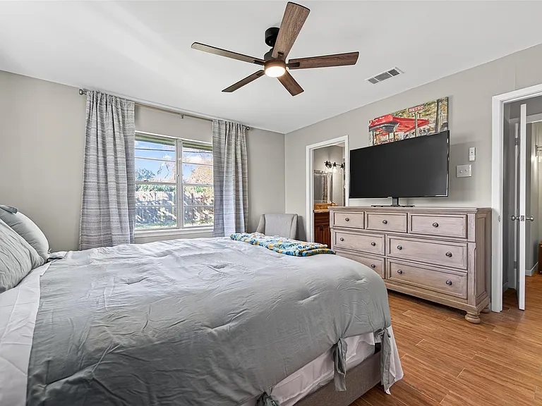 9310 Cliffwood Dr — Photo 34