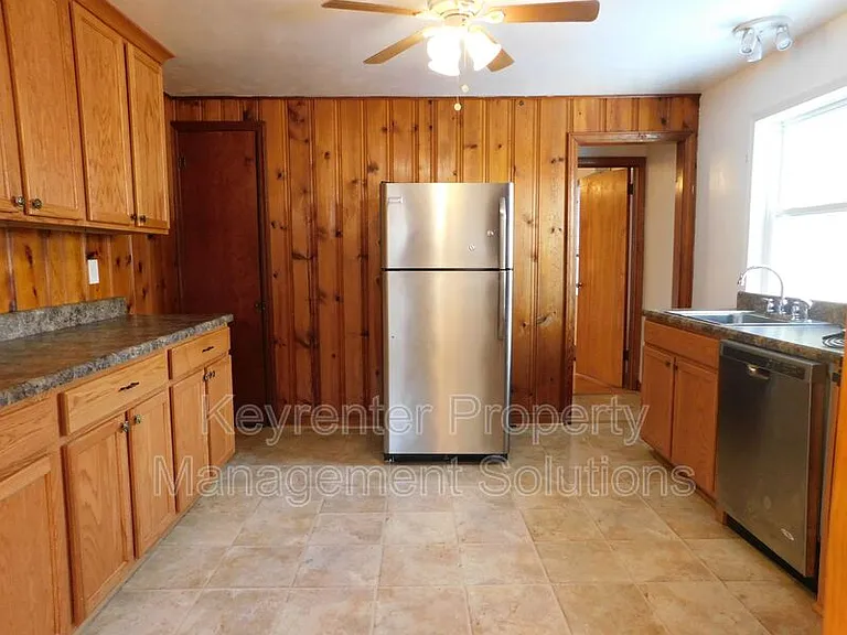 277 Skyview Cir #101 — Photo 10