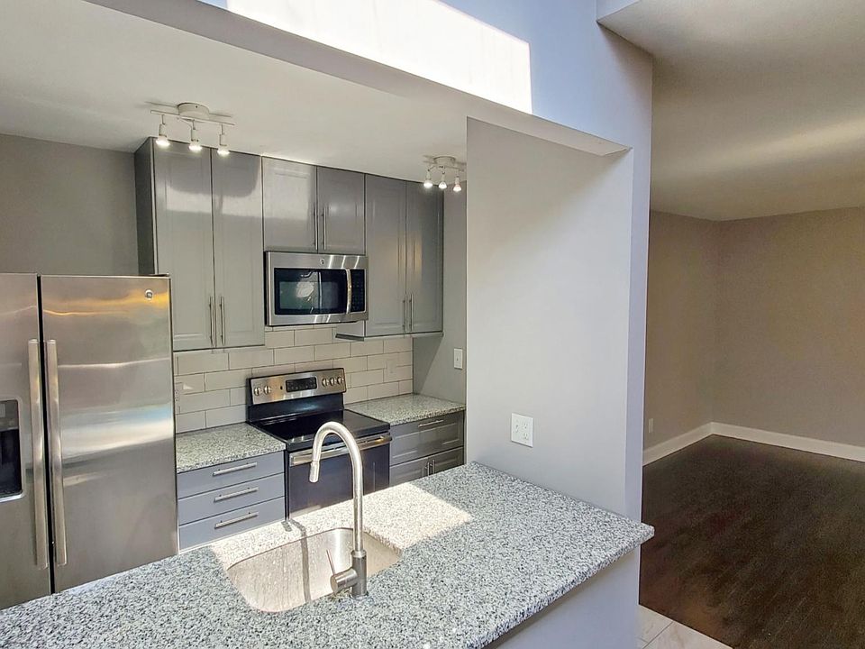 Open kitchen