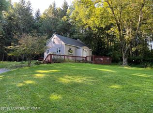 354 Sand Spring Rd, Cresco, PA 18326