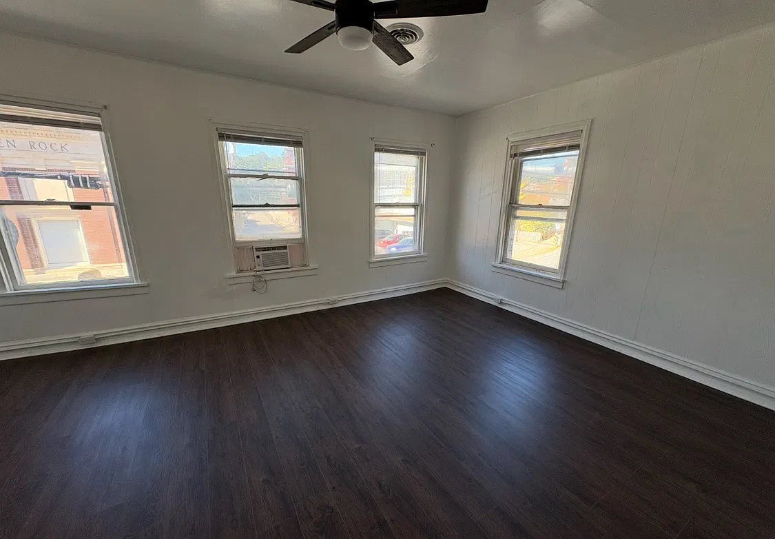 1 bed, $1,005 — Photo 2