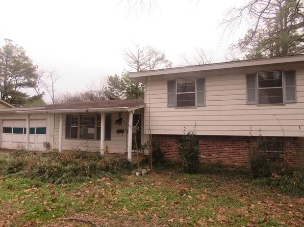 624 S Roselawn Dr, West Memphis, AR 72301