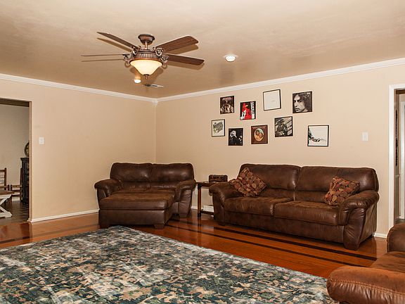 5th image of 8273 Shadow Wood Dr