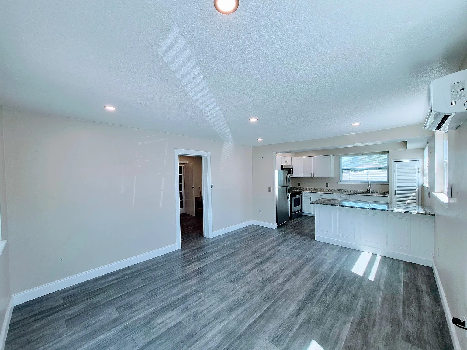 1 bed, 1.0 bath, 400 sqft, $1,780 — Photo 3