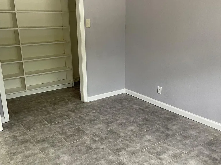 9211 N Green River Dr #D — Photo 14