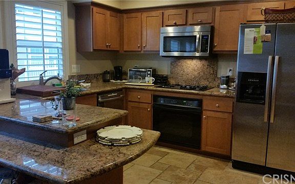 4th image of 27005 Edgewater Ln Unit 11